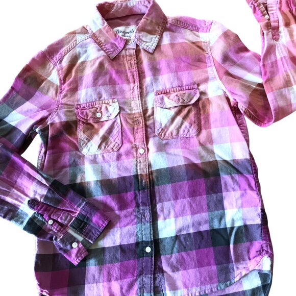 Bleached Flannel Shirt, Size Small Petite:  Upcycled Painted Fancy Lion - Picture 11 of 13